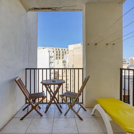 Apartman Stunning 3br Steps Away From Seafront By 360 Estates