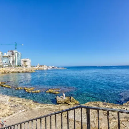 Apartman Stunning 3br Steps Away From Seafront By 360 Estates *