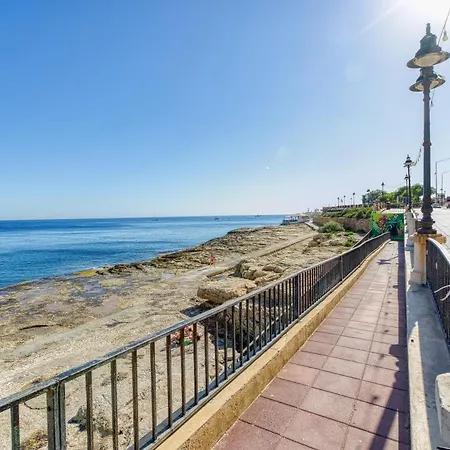 Stunning 3br Steps Away From Seafront By 360 Estates *