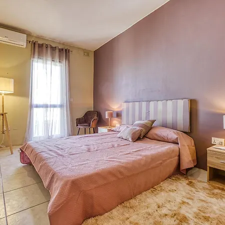 Stunning 3br Steps Away From Seafront By 360 Estates * Sliema