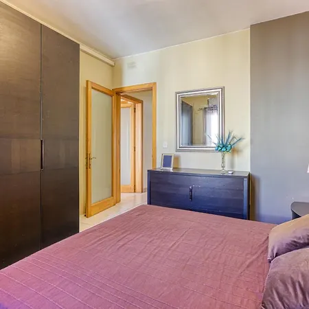 Stunning 3br Steps Away From Seafront By 360 Estates Apartmán Sliema