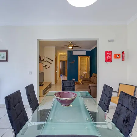 Stunning 3br Steps Away From Seafront By 360 Estates * Sliema